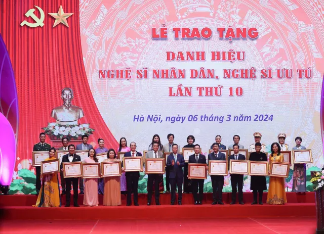 Ngọc hoàng Quốc Khánh, Xuân Bắc, Thanh Lam... nhận danh hiệu NSND - Ảnh 4.