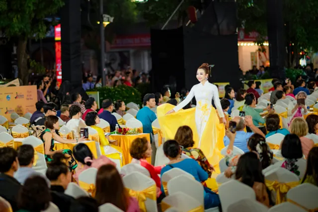 Áo dài Việt toả sáng trong đêm khai mạc Lễ hội Áo dài TP Hồ Chí Minh - Ảnh 5.