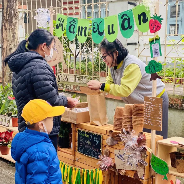 “Hội chợ HandMade Capokids” gây quỹ ủng hộ chương trình Trái tim cho em - Ảnh 4.