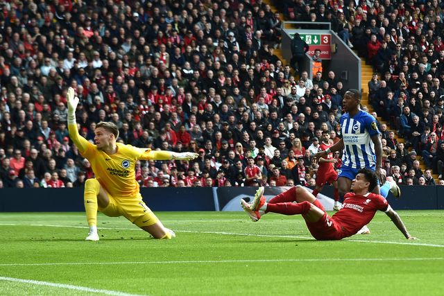 Man City, Arsenal cầm chân nhau tại Etihad, Liverpool chiếm ngôi đầu - Ảnh 2.