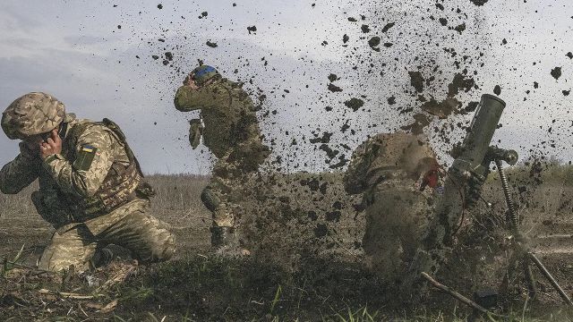 Tổng thống Ukraine tuyên bố kiên quyết không nhượng bộ lãnh thổ cho Nga - Ảnh 1.