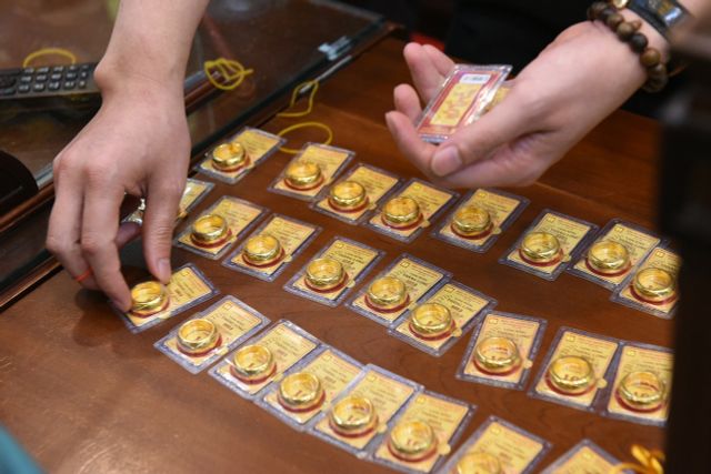 Giá vàng SJC giảm hơn 3 triệu đồng mỗi lượng - Ảnh 1.