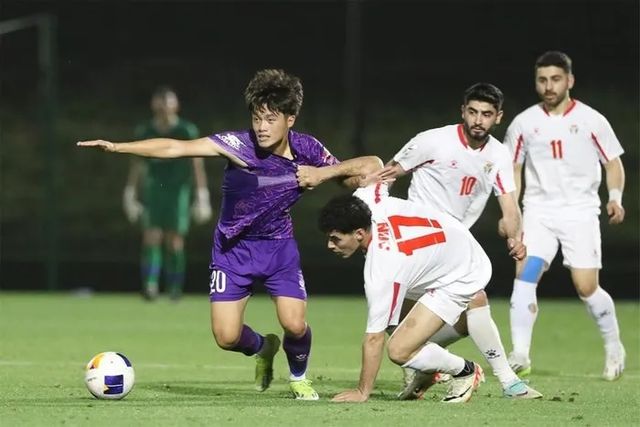 U23 Việt Nam vs U23 Kuwait | 22h30 ngày 17/4 trên VTV5 | Chờ cái duyên của HLV Hoàng Anh Tuấn - Ảnh 2.