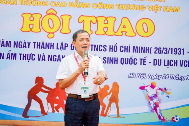 Khai mạc “Hội thao sinh viên chào mừng 93 năm ngày thành lập Đoàn TNCS Hồ Chí Minh” - Ảnh 2.