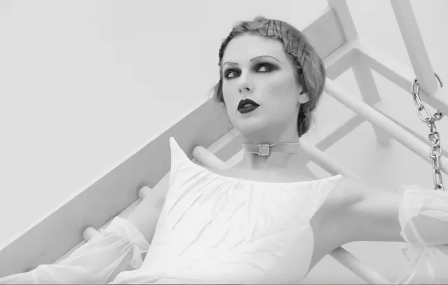 Pitchfork chê album mới của Taylor Swift: Ngỗ ngược và có một chút tra tấn - Ảnh 2. Pitchfork chê album mới của Taylor Swift: Ngỗ ngược và có một chút tra tấn - Ảnh 2.