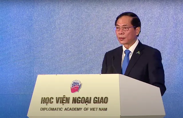 Thủ tướng Phạm Minh Chính dự phiên khai mạc Diễn đàn Tương lai ASEAN 2024 - Ảnh 2.