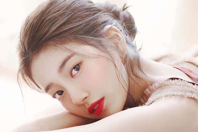 Khám phá quy trình dưỡng da 10 phút của Bae Suzy - Ảnh 2.