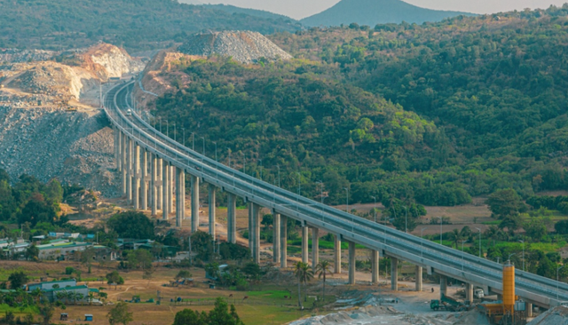 Cao tốc Cam Lâm - Vĩnh Hảo gần 9.000 tỷ đồng sẵn sàng thông xe - Ảnh 2.