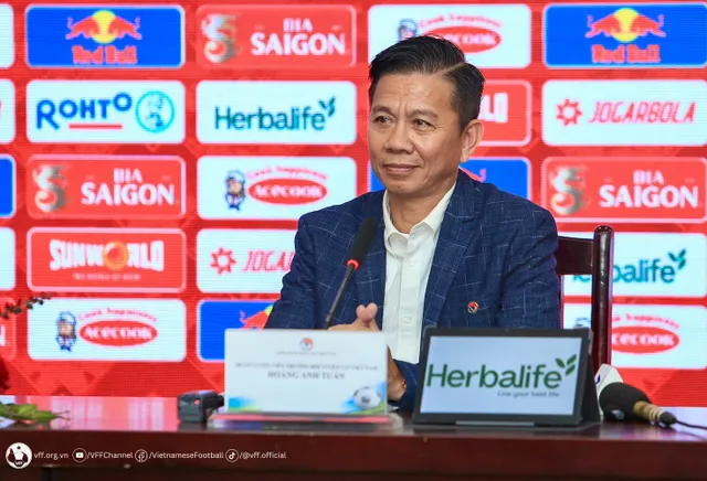 LĐBĐVN tổ chức lễ ký kết và công bố HLV trưởng ĐT U23 Việt Nam tham dự VCK U23 châu Á 2024 - Ảnh 3. LĐBĐVN tổ chức lễ ký kết và công bố HLV trưởng ĐT U23 Việt Nam tham dự VCK U23 châu Á 2024 - Ảnh 3.