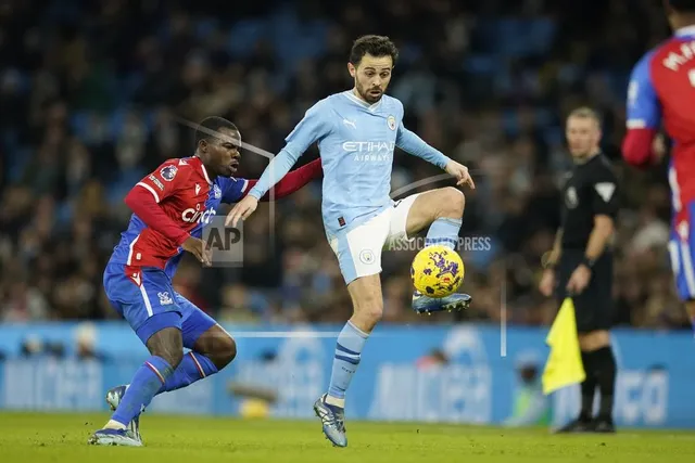 Cuộc đua vô địch Ngoại Hạng Anh vòng 32: Man City dễ thở, khó khăn chờ Liverpool và Arsenal   - Ảnh 1.