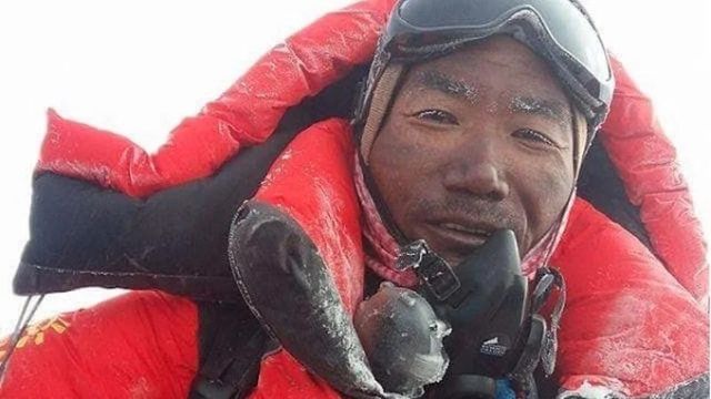 Người đàn ông Nepal lập kỷ lục 29 lần chinh phục đỉnh Everest - Ảnh 1.
