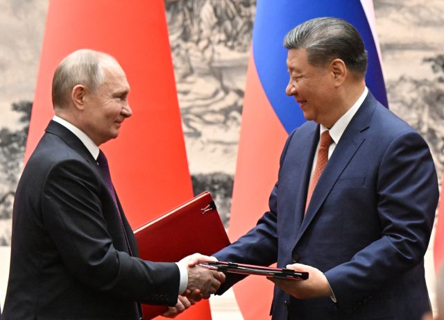 Nga, Trung Quốc ra tuyên bố chung làm sâu sắc hơn quan hệ song phương - Ảnh 1.
