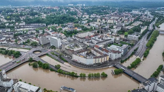 Lũ lụt nhấn chìm nhiều nơi tại châu Âu - Ảnh 1.
