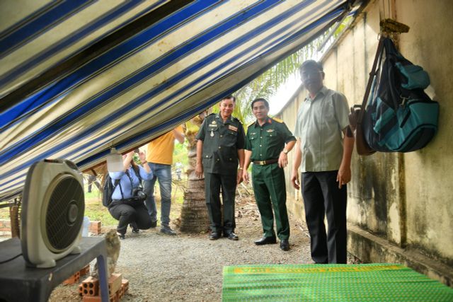 Thăm động viên cán bộ, chiến sĩ Đội K92 làm nhiệm vụ tại Campuchia - Ảnh 1.