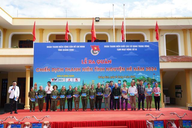 Quảng Bình: Lễ ra quân Chiến dịch thanh niên tình nguyện hè năm 2024 - Ảnh 4.
