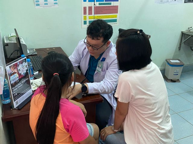 Chương trình “Trái tim cho em” tổ chức khám sàng lọc bệnh tim bẩm sinh tại tỉnh Bình Phước - Ảnh 14.