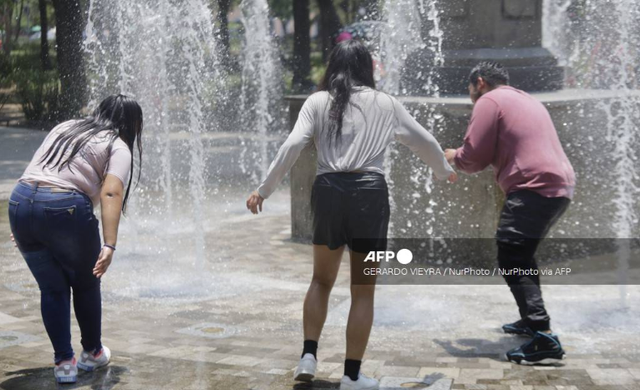 Mexico liên tiếp trải qua các đợt nắng nóng kỷ lục khiến 48 người thiệt mạng - Ảnh 1.