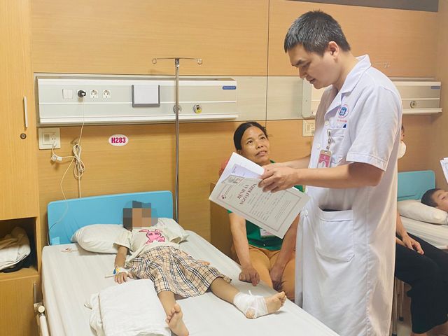 Nhiều trẻ nhập viện do tai nạn thương tích dịp hè - Ảnh 1.