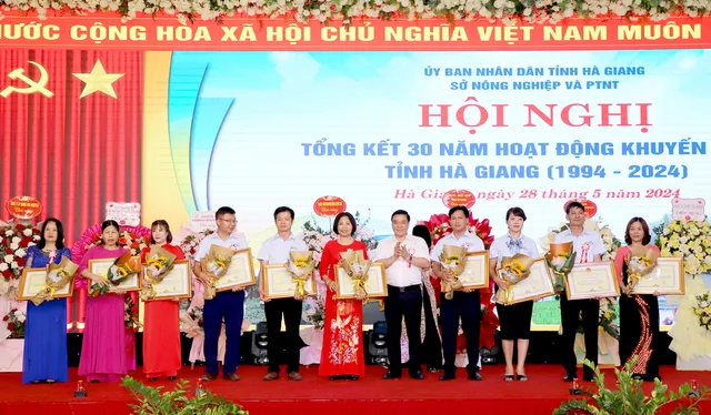 Tổng kết 30 năm hoạt động Khuyến nông tỉnh Hà Giang - Ảnh 2.