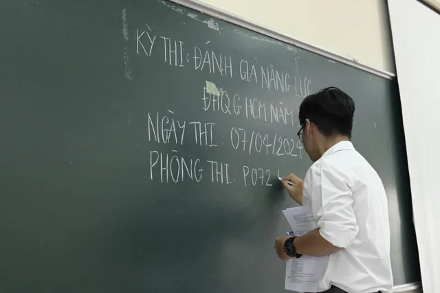 Sắp hết thời hạn đăng ký dự thi đợt 2 Đánh giá năng lực  của Đại học Quốc gia TP Hồ Chí Minh - Ảnh 1.