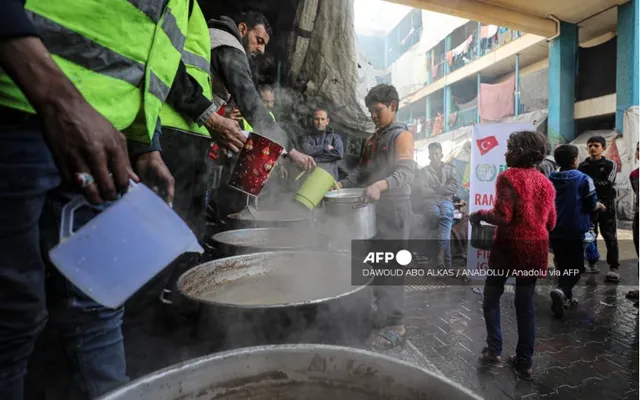WFP cảnh báo nạn đói toàn diện ở Gaza trong bối cảnh nỗ lực đạt lệnh ngừng bắn mới - Ảnh 1. WFP cảnh báo nạn đói toàn diện ở Gaza trong bối cảnh nỗ lực đạt lệnh ngừng bắn mới - Ảnh 1.