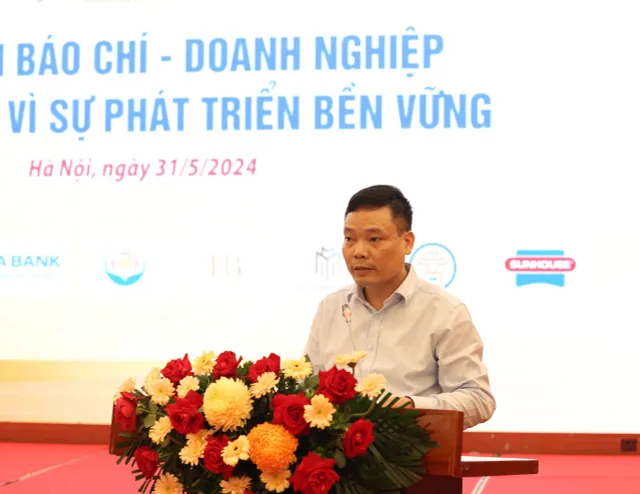 Báo chí - doanh nghiệp: Mối quan hệ cộng sinh, đồng hành cùng phát triển - Ảnh 1.