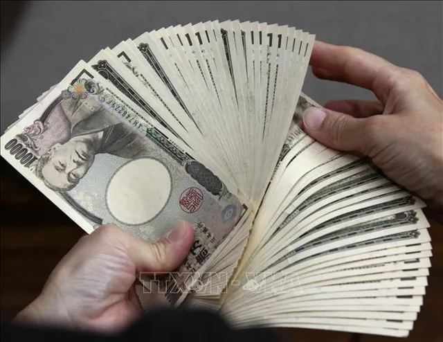 Nhiều tỷ phú Nhật Bản đổi ngôi khi đồng Yen yếu - Ảnh 1.