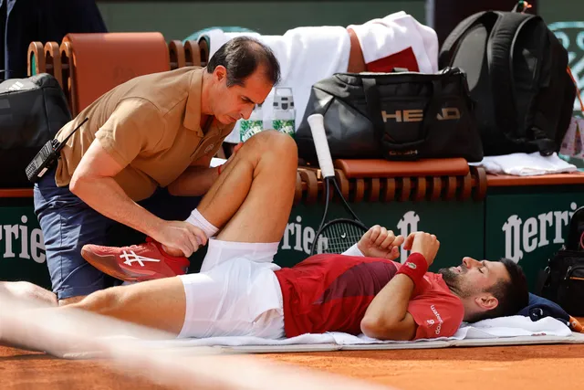 Novak Djokovic rút lui khỏi Pháp mở rộng, đánh mất ngôi số 1 thế giới - Ảnh 2.