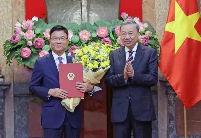 Chủ tịch nước Tô Lâm trao quyết định bổ nhiệm Phó Thủ tướng Chính phủ và Bộ trưởng Bộ Công an - Ảnh 1.