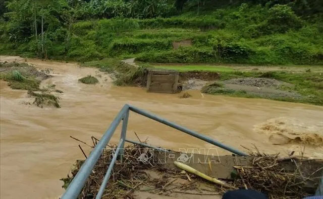 Mưa lớn kèm dông sét tại Hà Giang làm 2 người tử vong - Ảnh 2.