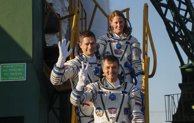 Phi hành gia Nga Oleg Kononenko lập kỷ lục sống hơn nghìn ngày trên quỹ đạo - Ảnh 1.