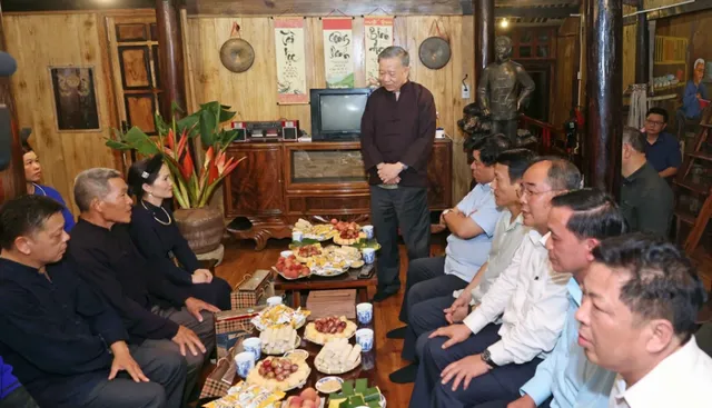 Chủ tịch nước Tô Lâm gặp gỡ thân mật bà con tại Pác Bó - Ảnh 3.