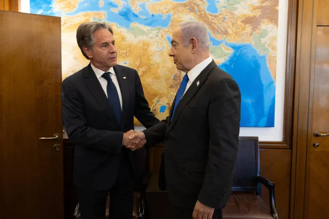 Ngoại trưởng Mỹ công du Trung Đông, thúc đẩy đàm phán ngừng bắn tại Gaza - Ảnh 2.