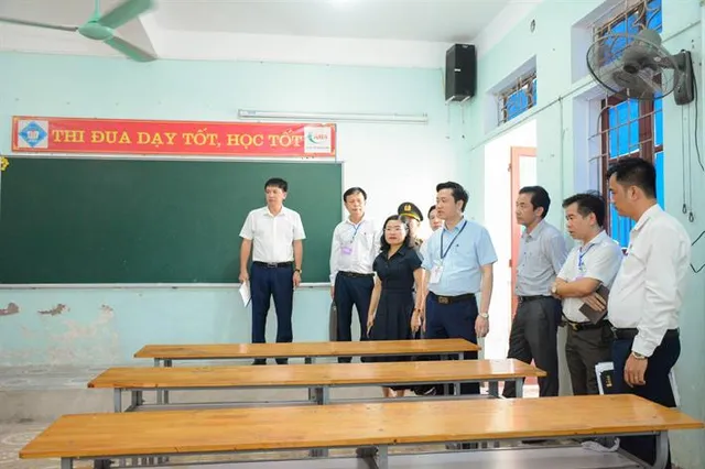Hà Tĩnh có hơn 17.000 thí sinh đăng ký dự thi tốt nghiệp THPT 2024 - Ảnh 1.