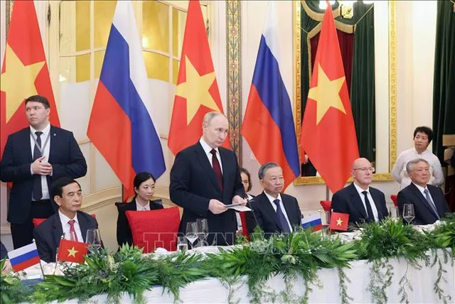 Chủ tịch nước Tô Lâm chủ trì chiêu đãi trọng thể Tổng thống Nga Vladimir Putin - Ảnh 3.
