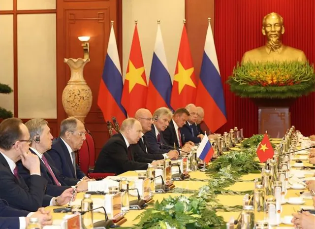 Tổng Bí thư Nguyễn Phú Trọng hội đàm với Tổng thống Nga Vladimir Putin - Ảnh 2.