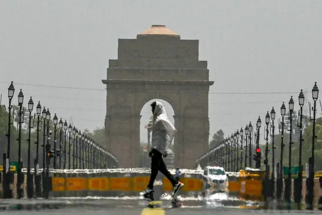 Ấn Độ hứng chịu hai thái cực thời tiết cực đoan - Ảnh 1.