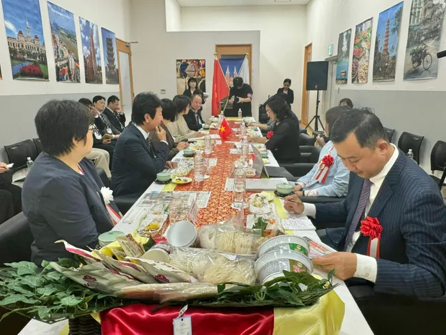 Bánh mỳ, bánh tráng, cá basa nướng sang Tuần hàng Việt Nam 2024 tại Nhật Bản - Ảnh 2.