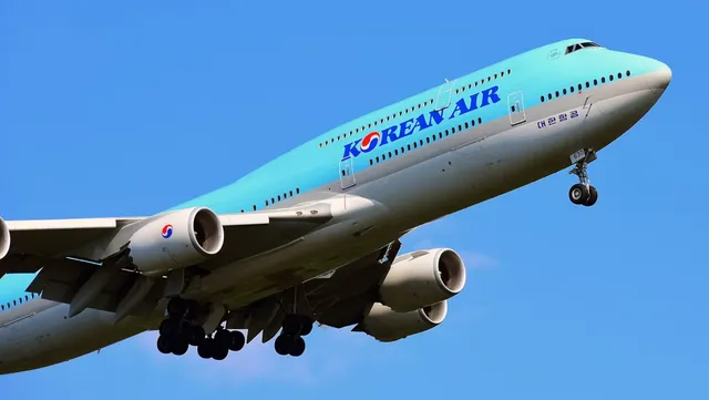 Máy bay Korean Air hạ độ cao đột ngột hơn 8.000 mét trong 15 phút - Ảnh 1.