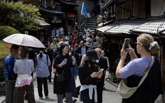 Du lịch trở thành “mỏ hái ngoại tệ” thứ hai cho Nhật Bản - Ảnh 1.