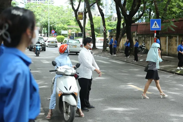 Hơn 1 triệu thí sinh làm thủ tục dự thi, sẵn sàng vượt vũ môn - Ảnh 5.