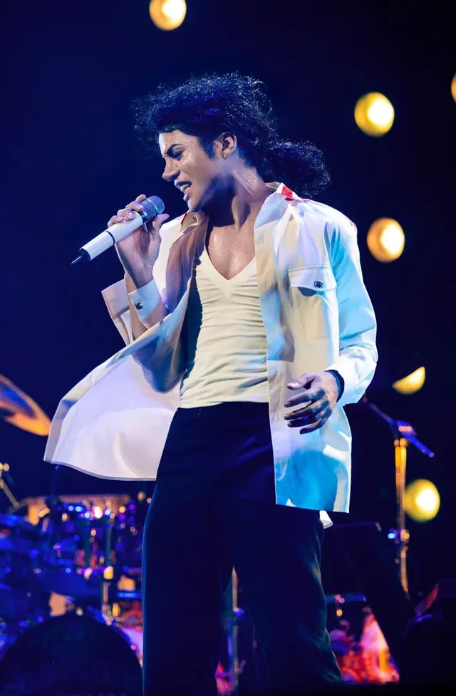 Michael Jackson nợ nần hơn 500 triệu USD trước khi qua đời - Ảnh 1.