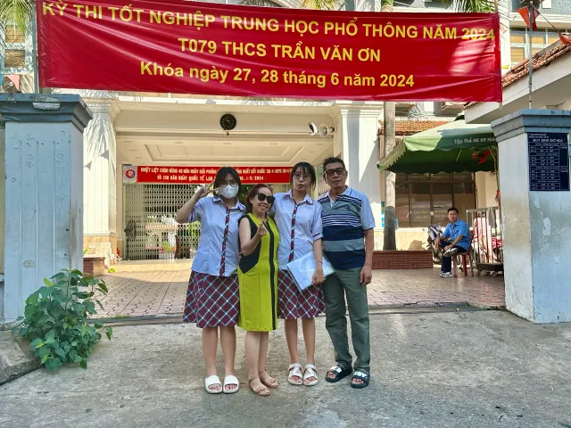 TP Hồ Chí Minh: Thí sinh vui vẻ, thoải mái khi hoàn thành Kỳ thi Tốt nghiệp THPT 2024  - Ảnh 4.
