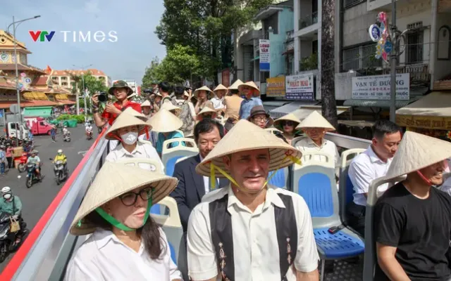 Doanh thu du lịch của TP Hồ Chí Minh đạt gần 93.000 tỷ đồng - Ảnh 1.