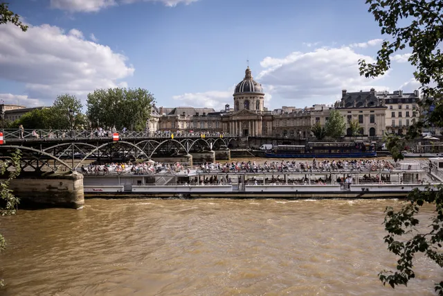 Chất lượng nước sông Seine vẫn gây lo ngại trước Thế vận hội Paris 2024 - Ảnh 1.