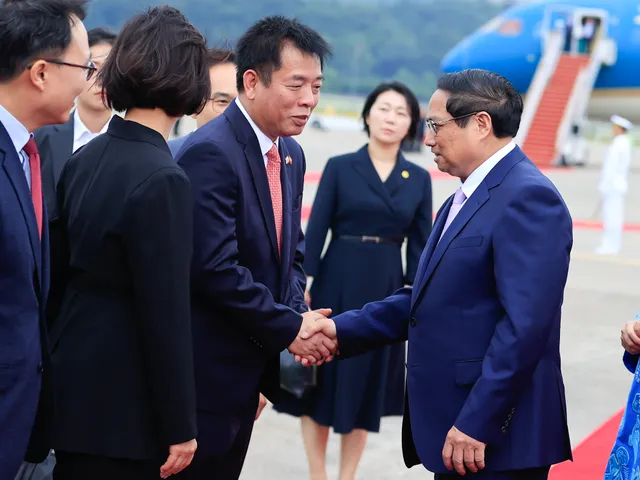 Thủ tướng Phạm Minh Chính tới Seoul, bắt đầu chuyến thăm chính thức Hàn Quốc - Ảnh 8.