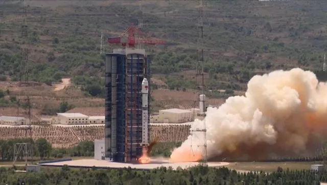 Tên lửa Trung Quốc bị rơi trong sự cố phóng thử nghiệm trên mặt đất - Ảnh 1.
