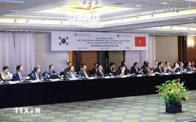 Thủ tướng Chính phủ Phạm Minh Chính tọa đàm với các doanh nghiệp lớn của Hàn Quốc - Ảnh 3.