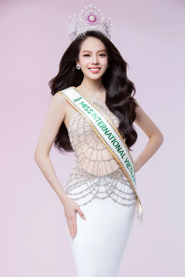 Hoa hậu Thanh Thủy đón sinh nhật tuổi 22, sắp thi Miss International 2024 - Ảnh 3.