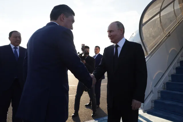 Tổng thống Nga Putin tới Kazakhstan dự Hội nghị thượng đỉnh SCO - Ảnh 1.